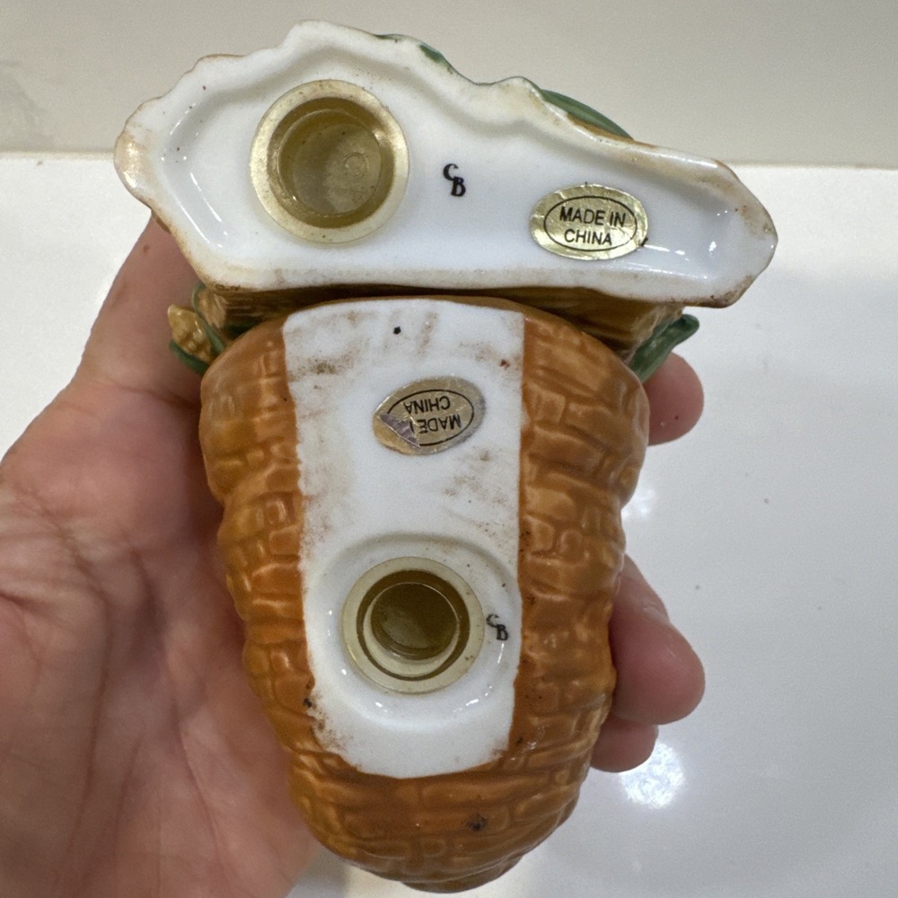 Vintage Cornucopia Salt & Pepper Shakers - Picture 3 of 5